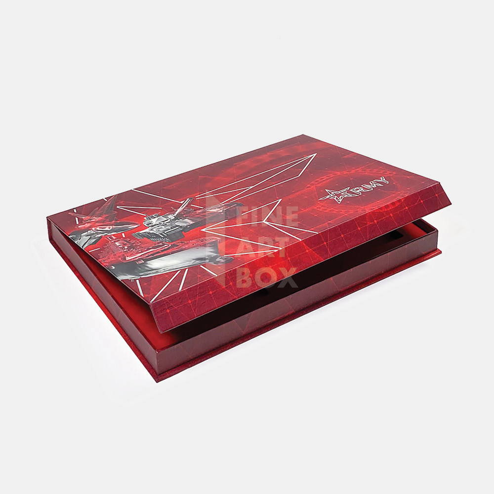 Кашированная упаковка выборочный лак с ложементом