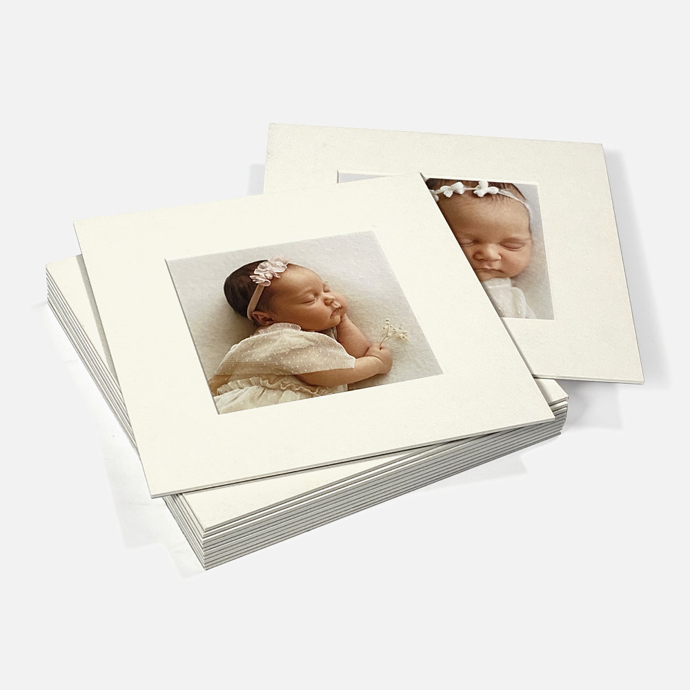 Фотокарточки New Born с паспарту Фотокарточки New Born с паспарту