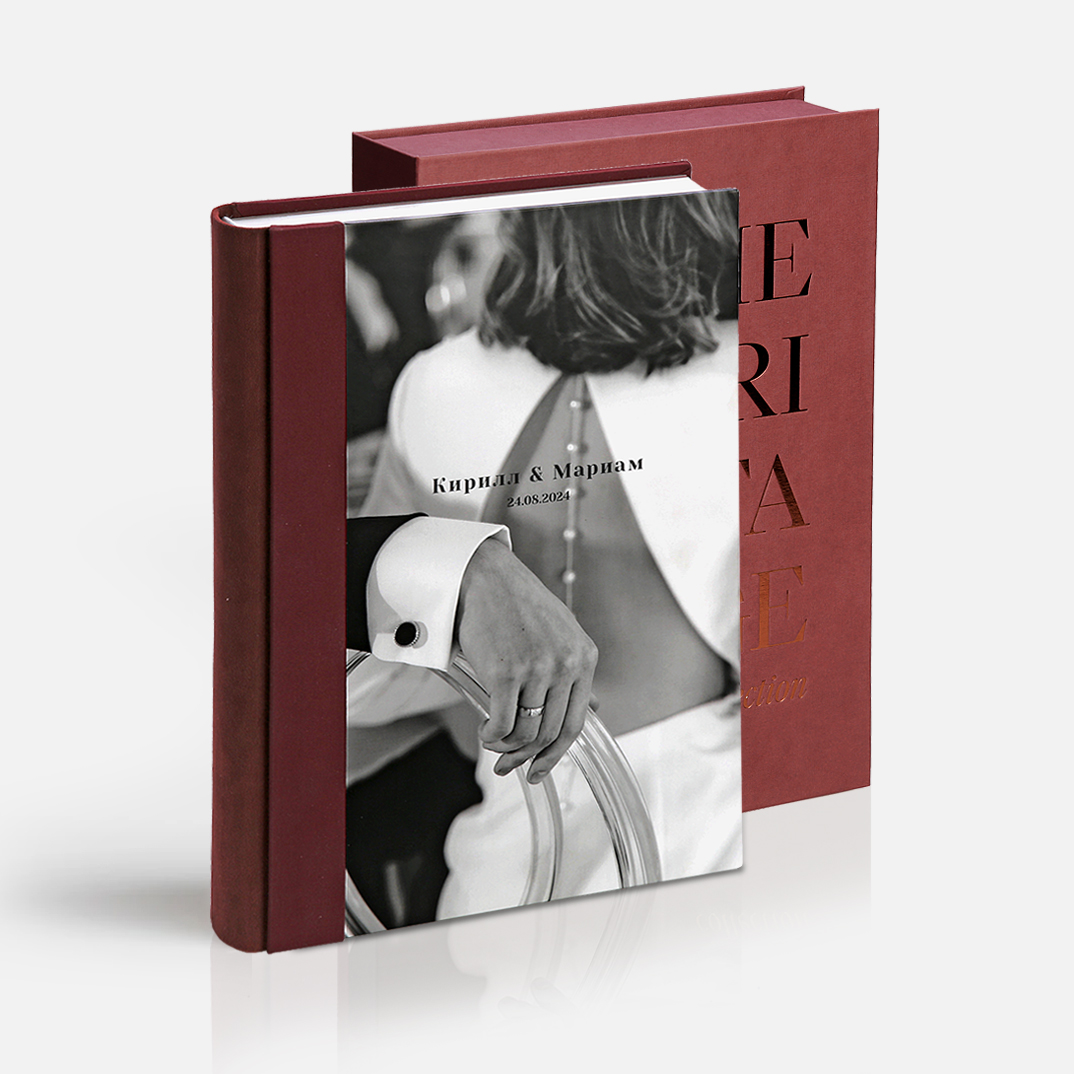 Фотокнига Burgundi <br />в твердой обложке с паспарту