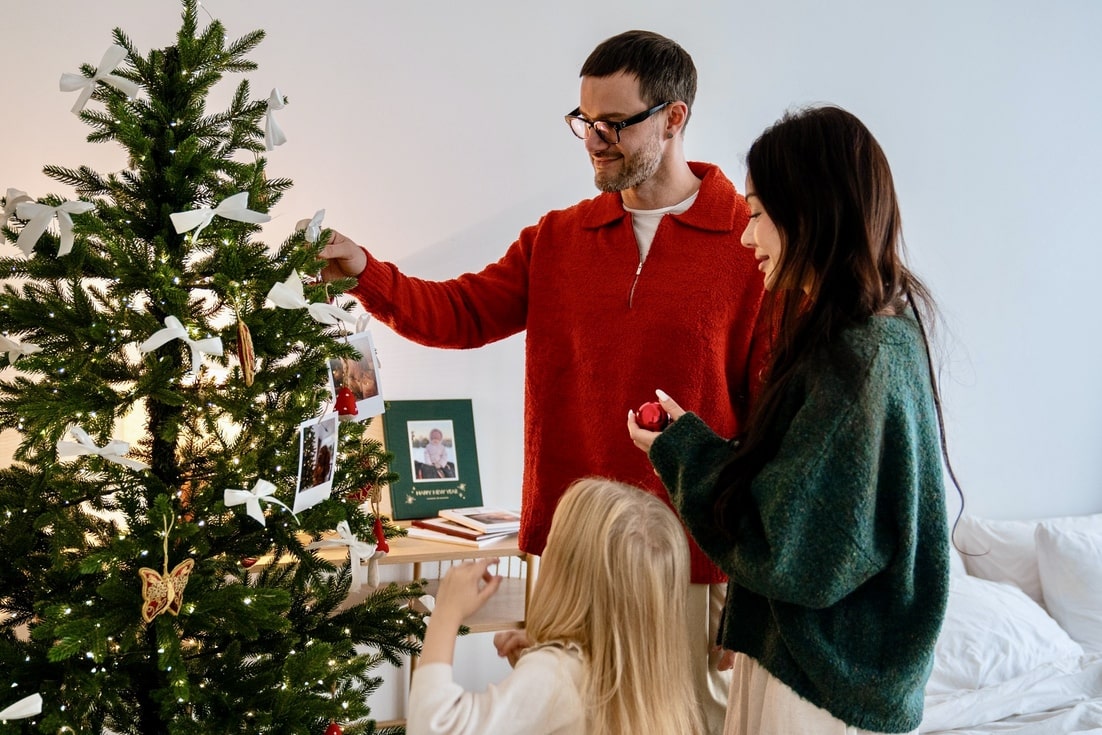 Украшения к Новому году из фотографий