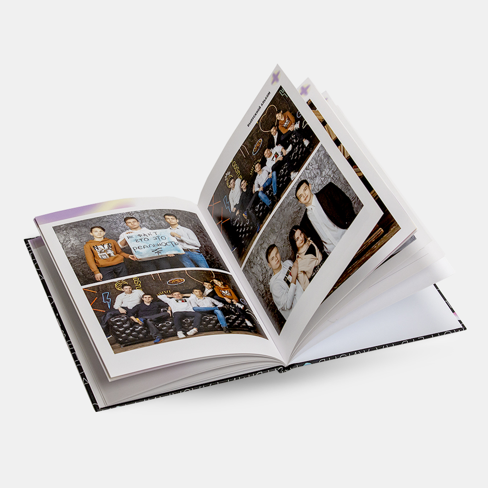 Выпускной альбом в твердой 3D-обложке Bumble Black