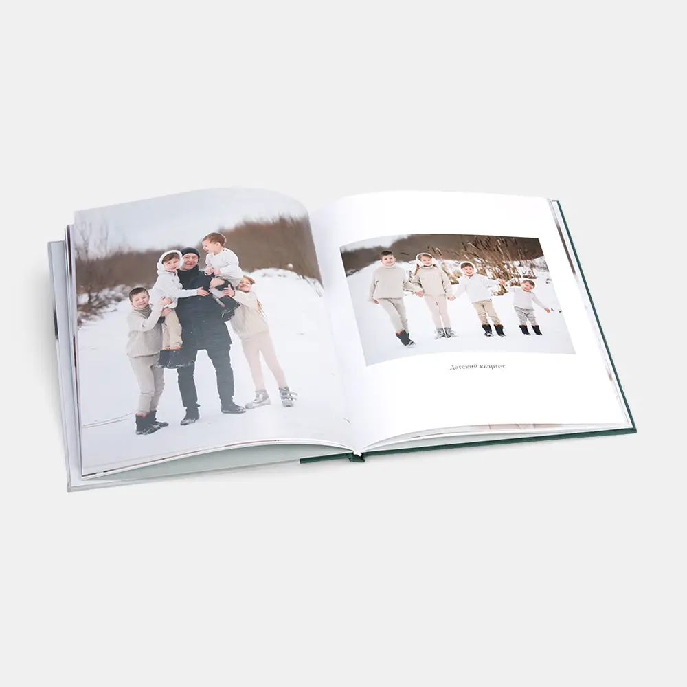 Новогодняя вертикальная фотокнига Happy holidays в комбинированной обложке