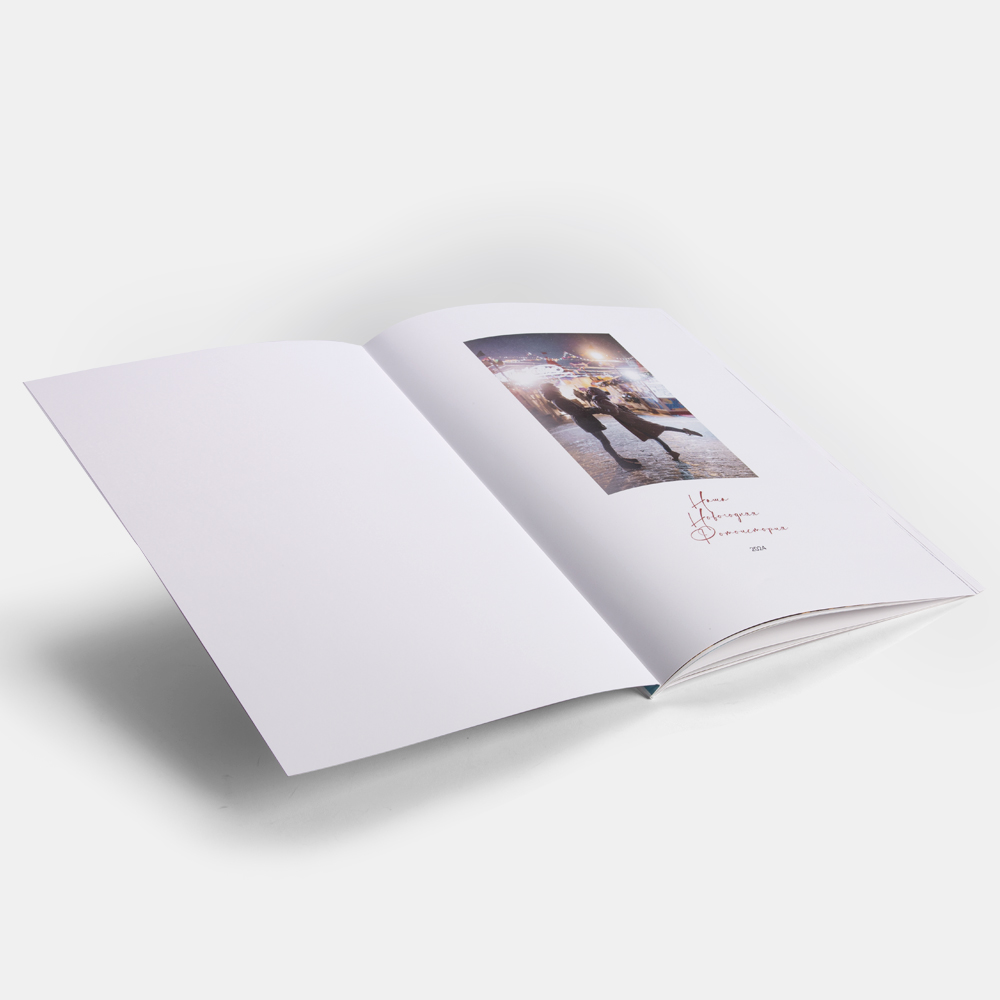 Новогодняя фотокнига Happy New Year в мягкой фотообложке Новогодняя фотокнига Happy New Year в мягкой фотообложке