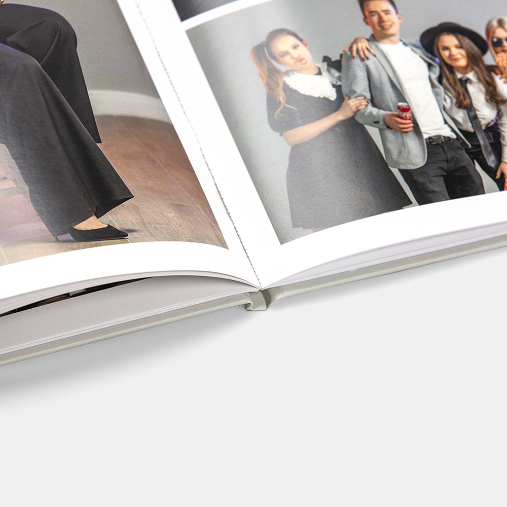 Выпускной альбом в твердой 3D-обложке «Классика»