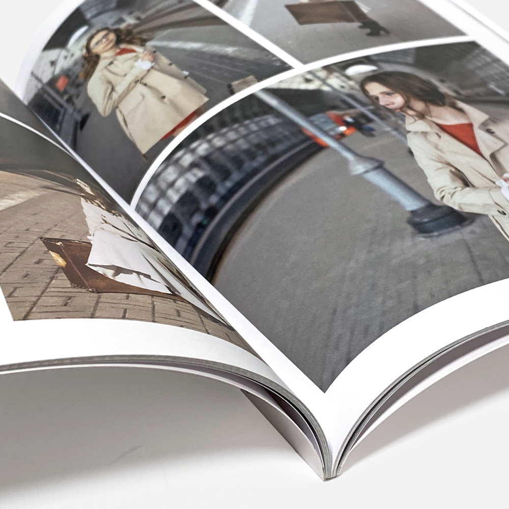 Вертикальная фотокнига в мягкой фотообложке